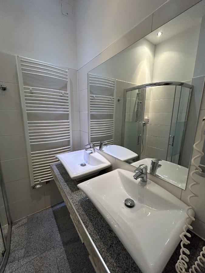 Cozy City Center Apartments Виена Екстериор снимка