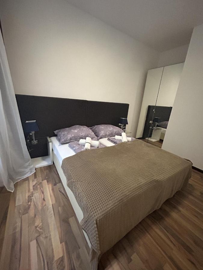 Cozy City Center Apartments Виена Екстериор снимка